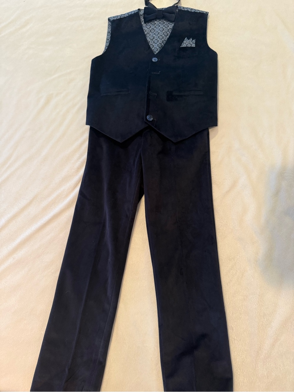 Isaac Mizrahi Boys Navy Velvet Vest & Pants Set with Patterned Liner